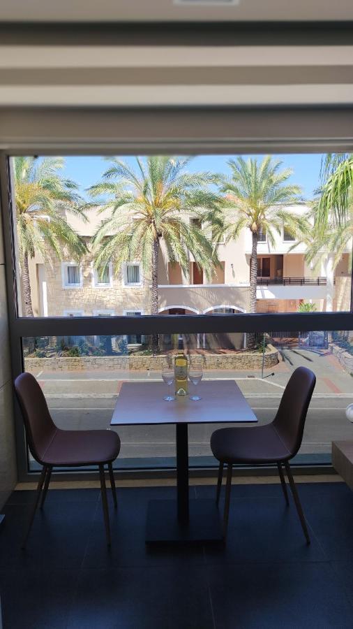 Summertime Signature Suites Agia Marina Eksteriør bilde