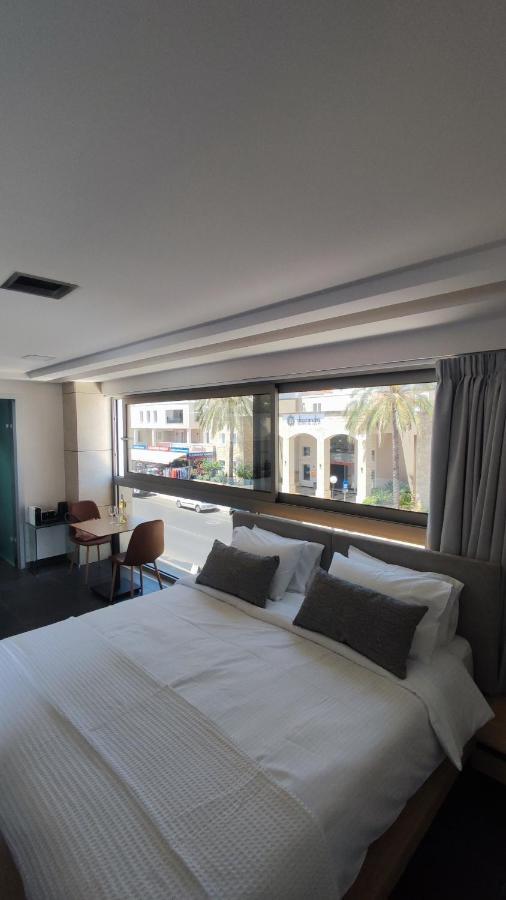 Summertime Signature Suites Agia Marina Eksteriør bilde